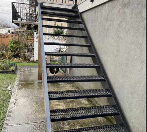 Aluminum Stair Style #3 Full Aluminum Stringers With Industrial Treads